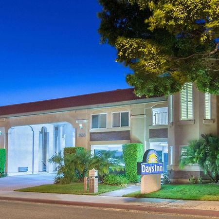 Days Inn By Wyndham Near City Of Hope Duarte Екстериор снимка