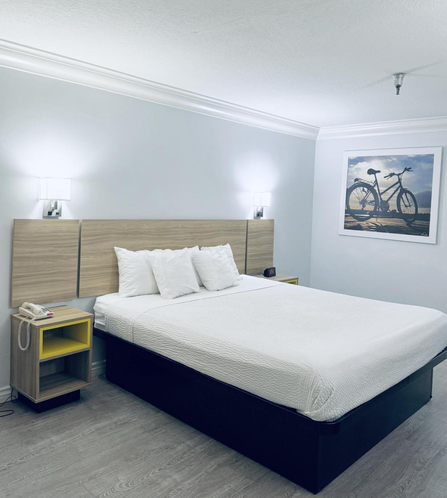 Days Inn By Wyndham Near City Of Hope Duarte Екстериор снимка