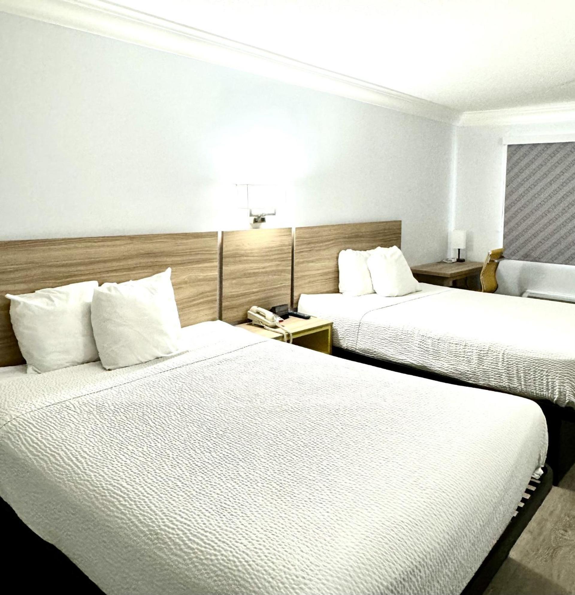 Days Inn By Wyndham Near City Of Hope Duarte Екстериор снимка